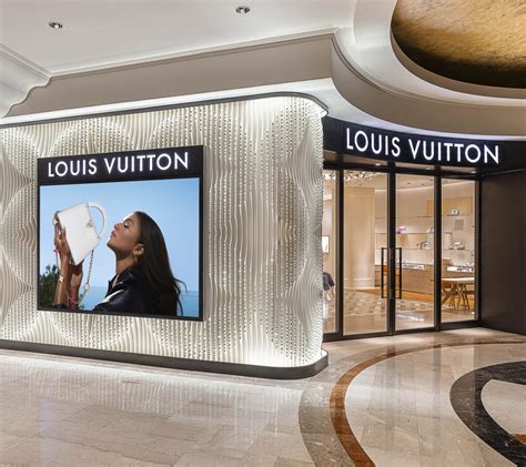 louis vuitton zeppe|louis vuitton takashimaya.